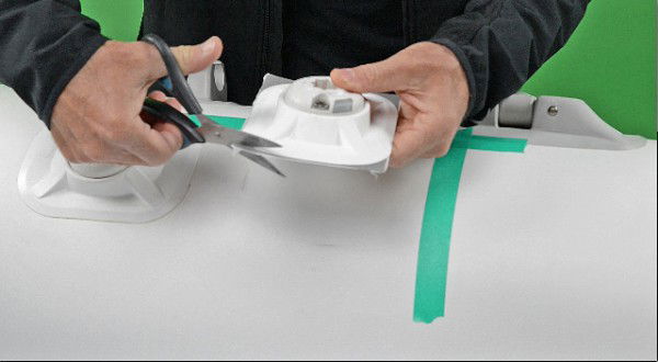 Scissor cutting 2 (640x352)