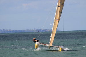RAILBLAZA sponsored "This Way Up" 9.2m catamaran , Club Marine Wednesday Sailing Series Update